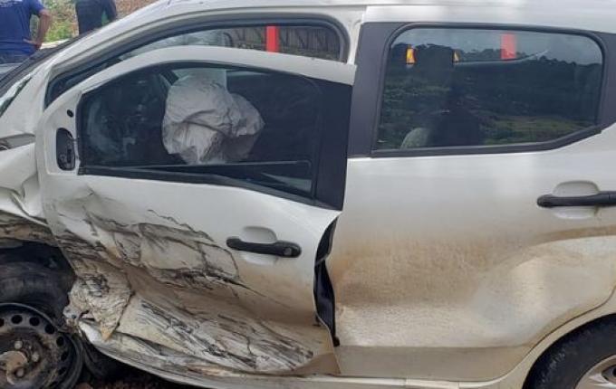 Colisão deixa dois feridos em São João do Oeste