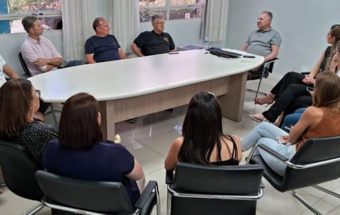 Trevisan anuncia início de mais três obras de pavimentação no município