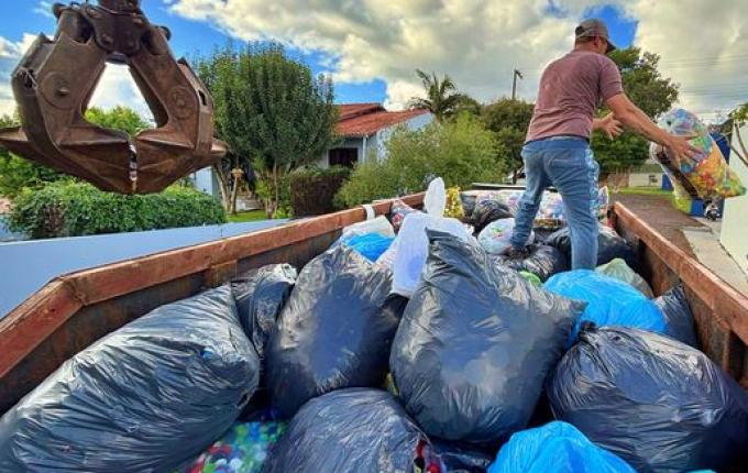 Projeto Decolores arrecada duas toneladas de tampinhas em São Miguel do Oeste