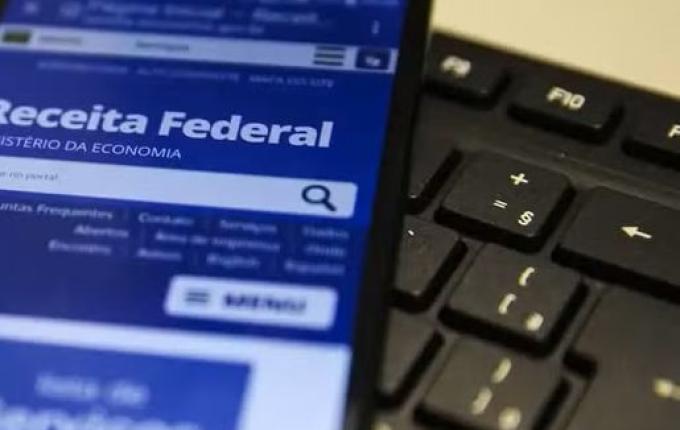 Receita Federal libera R$ 23 milhões para 'atrasados' do Imposto de Renda em SC