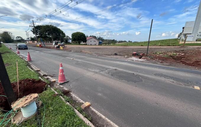 Oito lombadas eletrônicas voltam a ser instaladas na Avenida Willy Barth, em São Miguel do Oeste