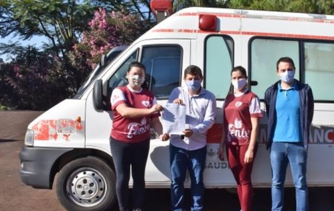 Associação Protetora de Animais recebe veículo doado por município