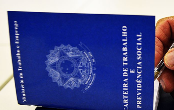 Brasil registra saldo de 277 mil novas vagas formais de trabalho em maio