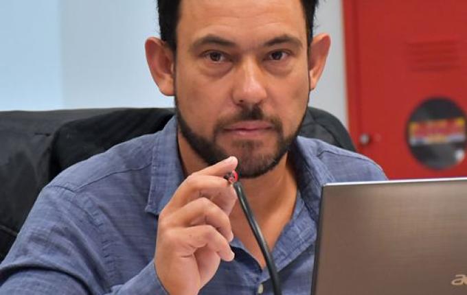 Suplentes Scariot e Buffo tomam posse na Câmara de Vereadores