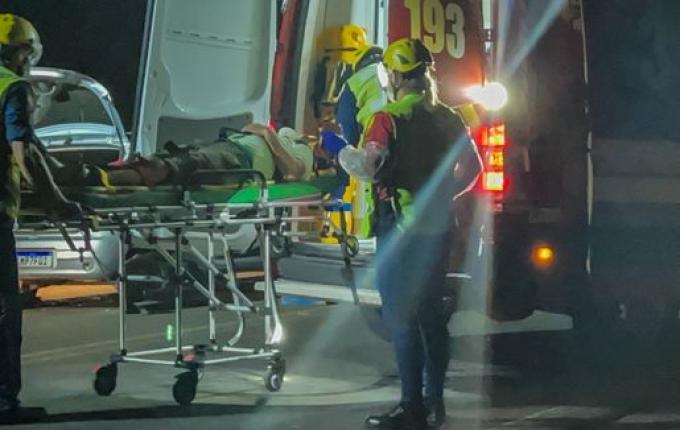 VÍDEO: Colisão entre carro e caminhão deixa homem ferido na BR-282