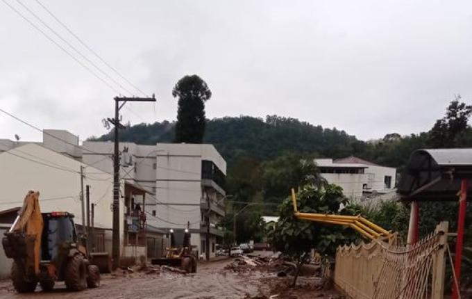 Voluntários retornam do Rio Grande do Sul após auxilio