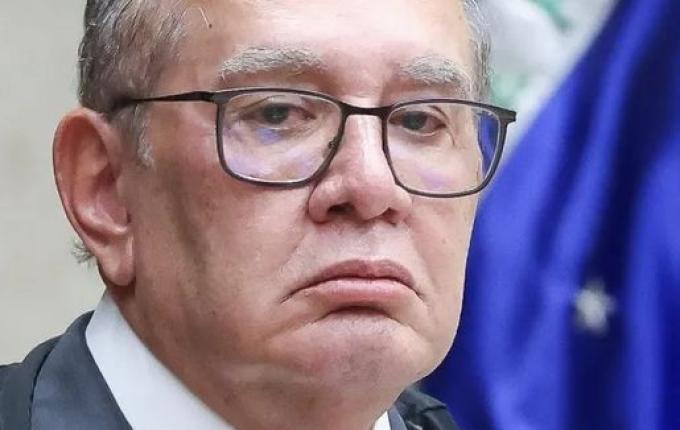 Gilmar determina que apenas PGR pode pedir impeachment de ministros do STF