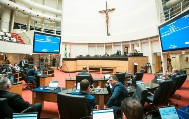 Reajuste do salário mínimo regional é aprovado na Alesc