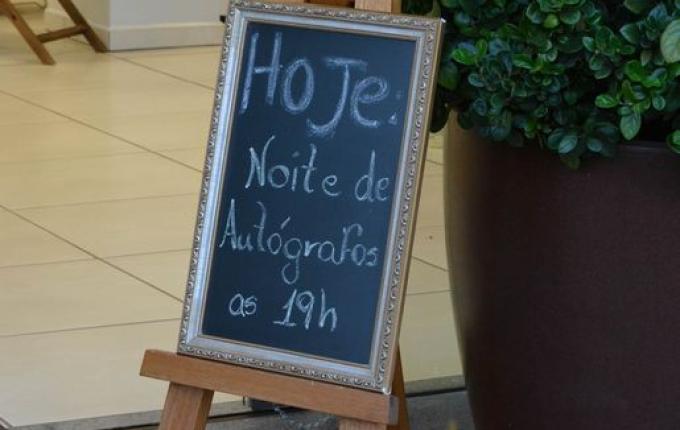 Delegado aposentado lança romance com base em São Miguel do Oeste