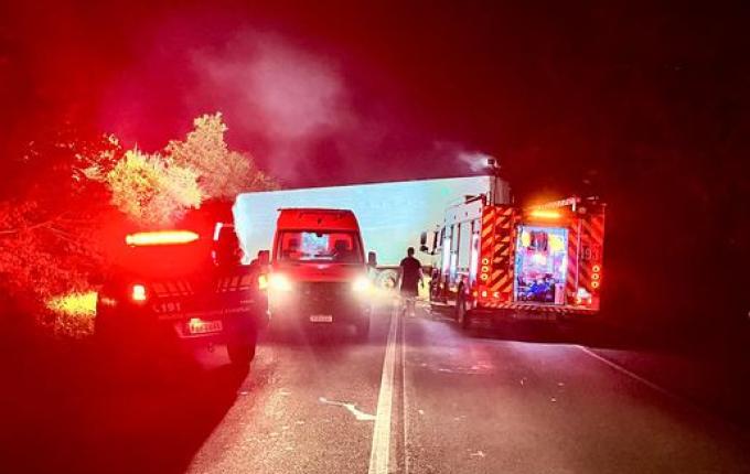 Após mais de 3 horas bloqueada, BR-282 segue em meia pista