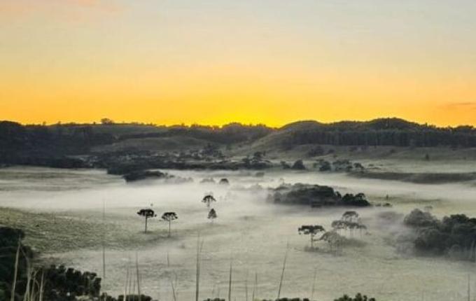 Geada e frio de 2,5°C marcam o último final de semana do verão na Serra de SC