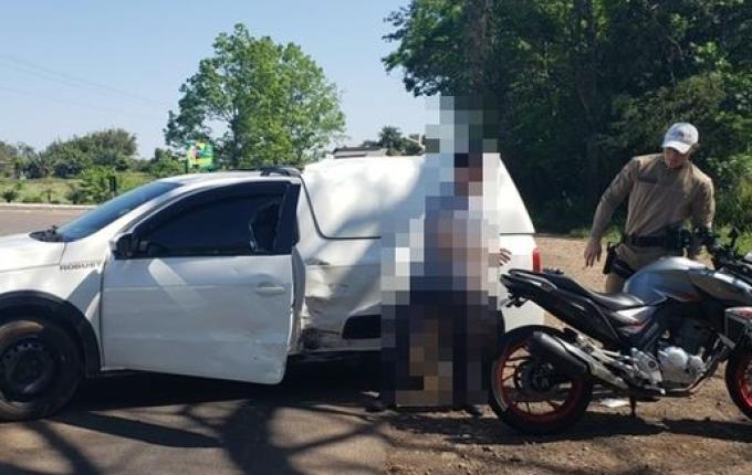 Colisão entre carro e moto deixa homem ferido na SC 163 em SJOeste