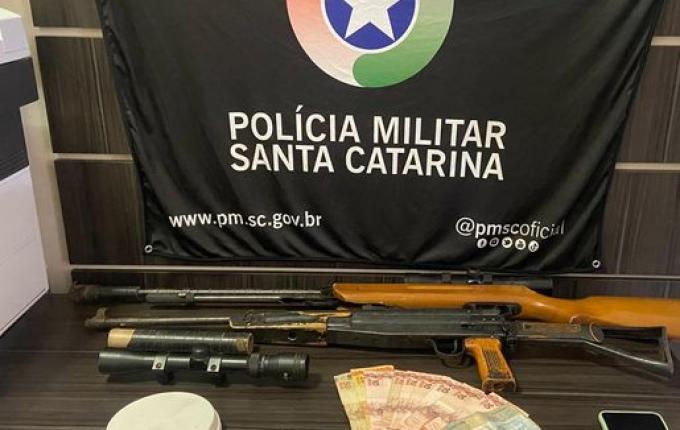 PM apreende drogas, armas e animais silvestres durante operação em Iraceminha