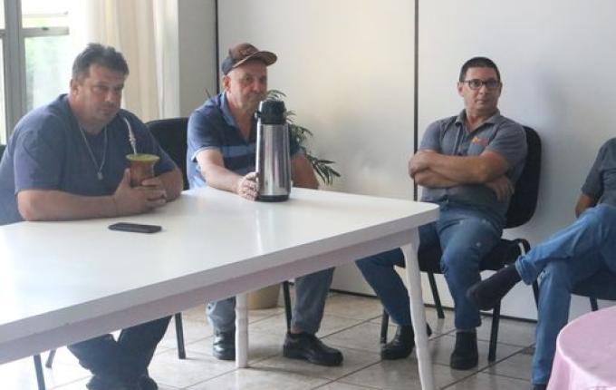 Secretaria de Educação promove café para os motoristas do transporte escolar