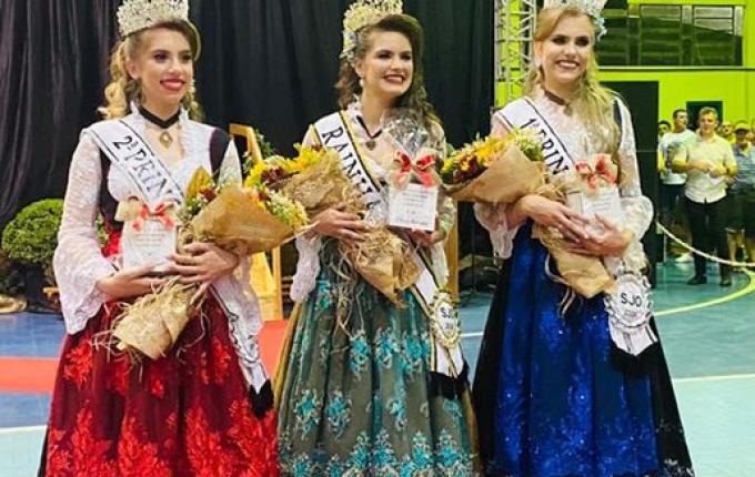 Laura, Cristine e Pamela são as novas soberanas de São João do Oeste