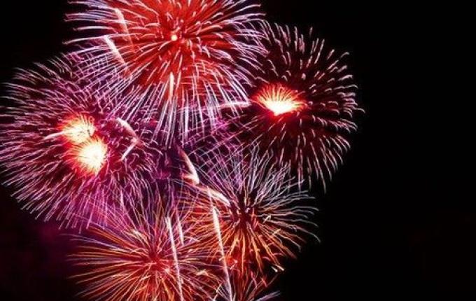 Venda de fogos de artifício deve aumentar nesta semana em SMOeste