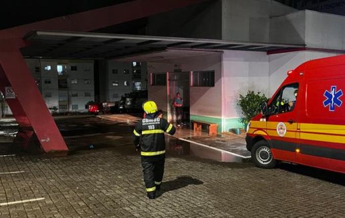 Atendimento na UPA 24h está suspenso por conta do alagamento