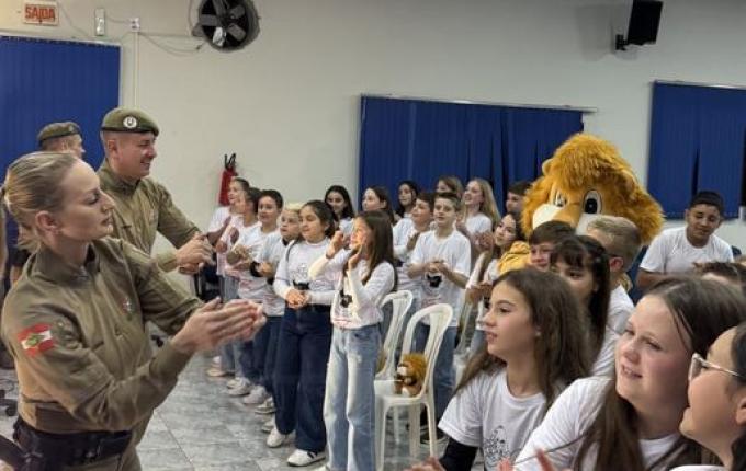 Proerd forma 40 alunos em Princesa e destaca importância da prevenção nas escolas