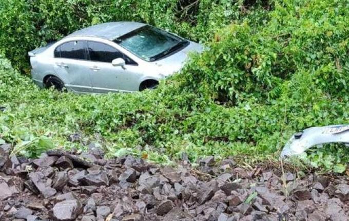 Passageiras ficam feridas em acidente na "curva da morte" em Guarujá do Sul