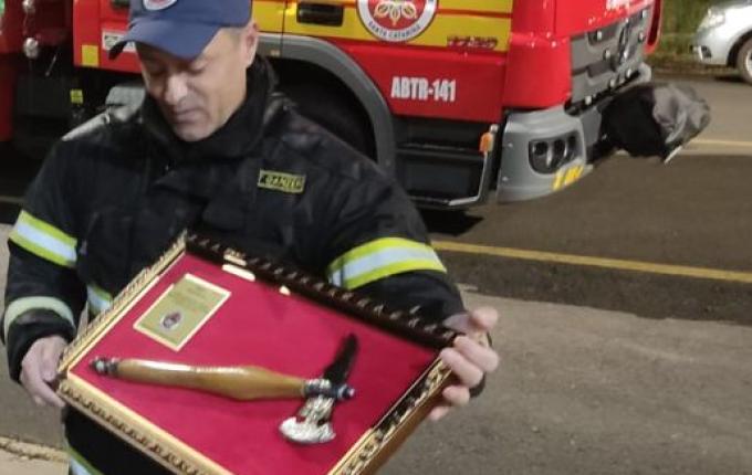 Bombeiro Militar se despede do quartel de São José do Cedro após 30 anos de serviço