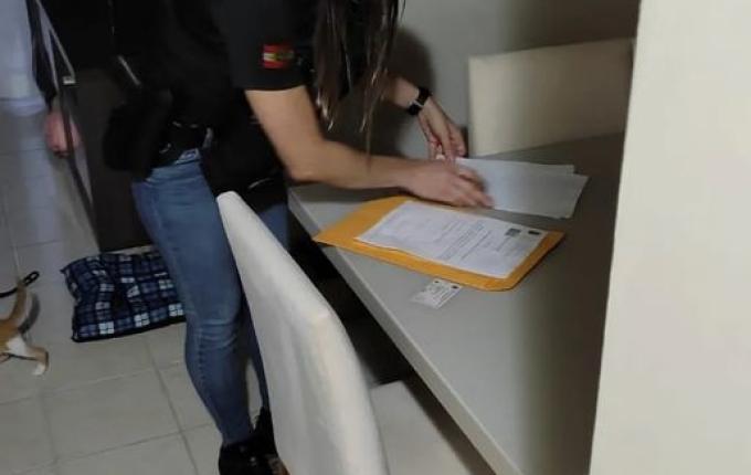 Operação contra lavagem de dinheiro mira em advogado e familiares de detentos em SC