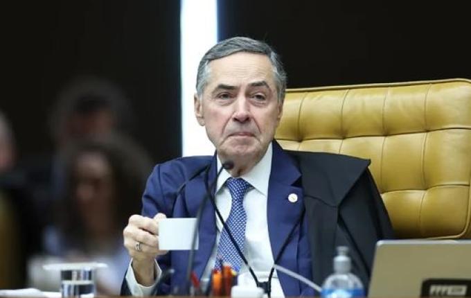 Barroso anuncia aposentadoria do STF