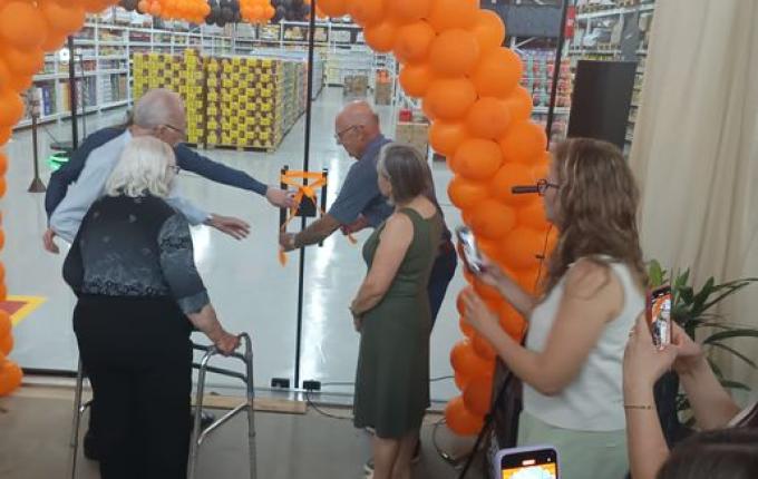 Shop Estok Atacadista é inaugurado em Iporã do Oeste