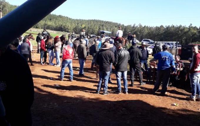 Ação entre amigos para reforma do campo da Linha Peperi arrecadou cerca de R$ 15 mil