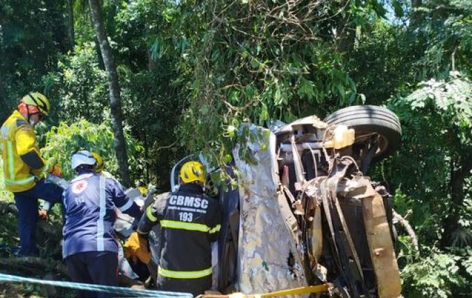 Mulher morre em acidente na BR 282, em Maravilha