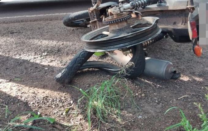 Duas pessoas ficam feridas em queda de motocicleta no interior
