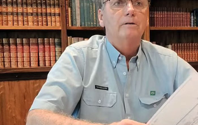 Presidente faz balanço do governo e afirma não apoiar confrontos