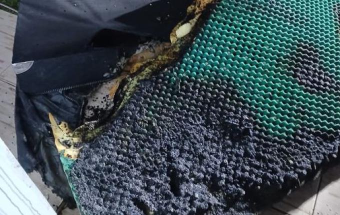 Bombeiros controlam incêndio em residência em Palma Sola