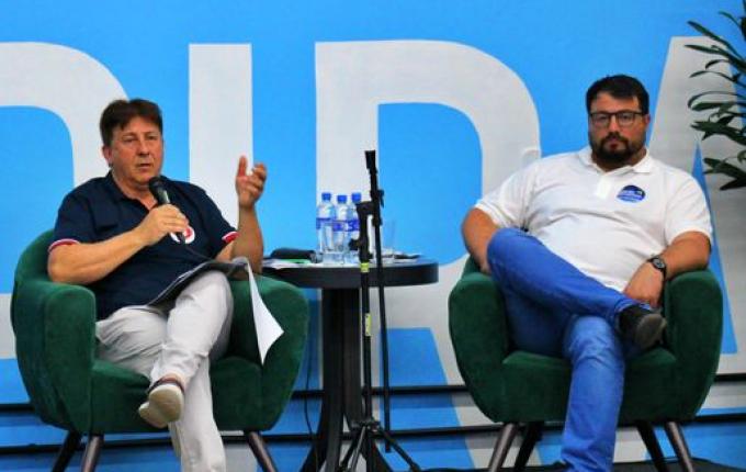 Candidatos a prefeito de São Miguel do Oeste participam de debate promovido pela Acismo