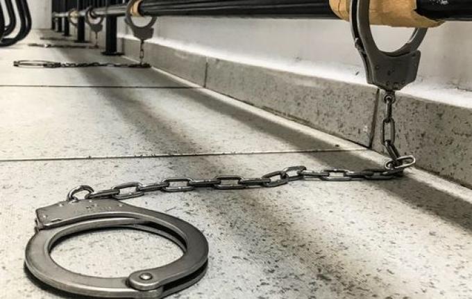 Jovem que matou a mãe e convidou amigos para festejar é condenado em SC