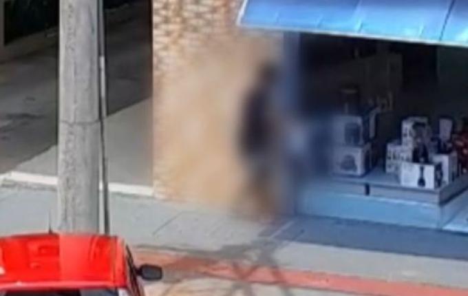 Homem é preso após furtar air fryer em loja do centro de SMO