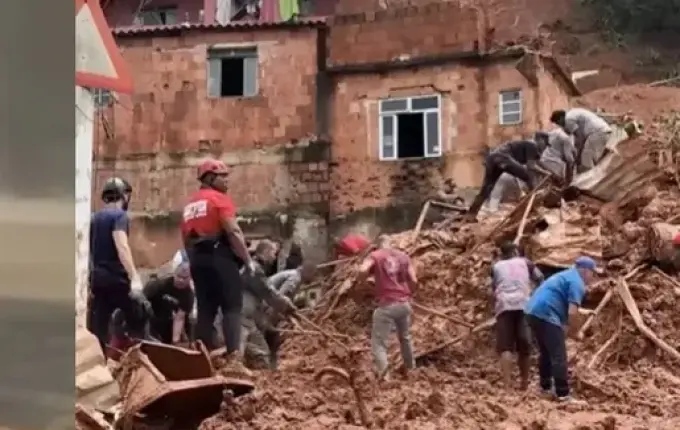 Chuva volta a atingir cidades de MG e número de mortos chega a 49