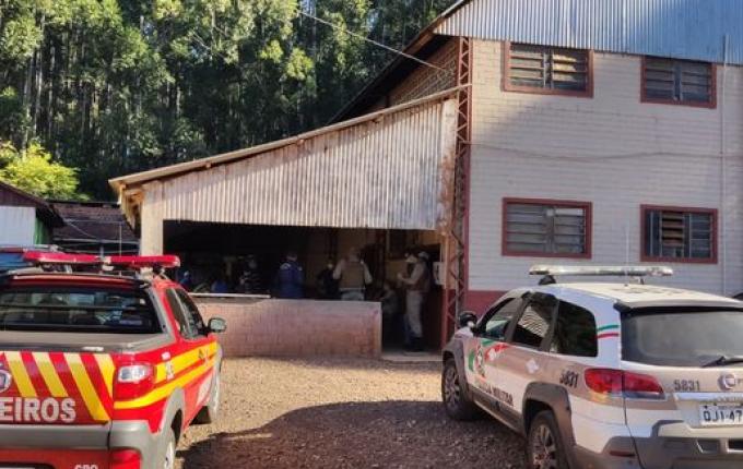 Bombeiros e PM de Cunha Porã flagram descumprimento as normas de prevenção ao Covid-19