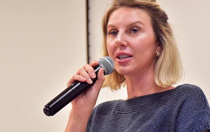 Vereadora pede revitalização da área externa do posto de saúde no Bairro Progresso