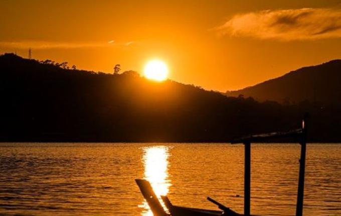 Verão será marcado por temperaturas acima da média e chuvas dentro do esperado em SC