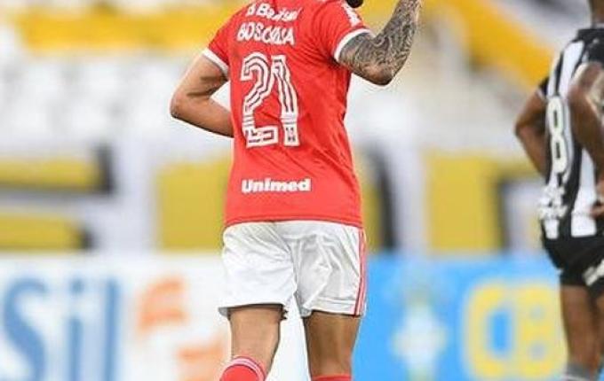 VÍDEO: Inter vence o Botafogo e mantém liderança no Brasileirão