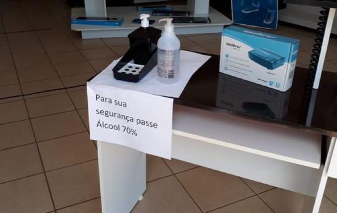 Profissionais da saúde orientam comércio de Iporã do Oeste sobre ações preventivas contra o Covid-19