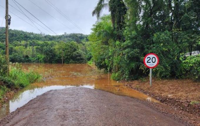 Nove pontes no interior de Itapiranga são interditadas para a travessia de veículos