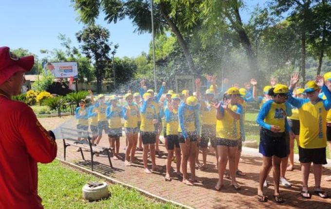 Corpo de Bombeiros de Itapiranga forma duas turmas do Projeto Golfinho