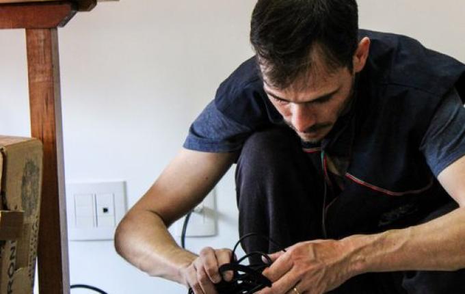 82ª Zona Eleitoral realiza configuração de urnas para o 2º turno