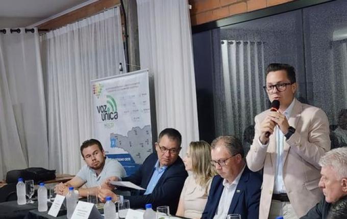 Plenária Regional da FACISC debate turismo e Voz Única 2026 em Itapiranga