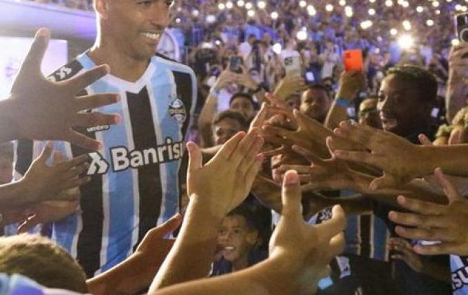 Contrato de Suárez com Grêmio tem premiação para gols em Brasileirão, Copa do Brasil e Gre-Nal