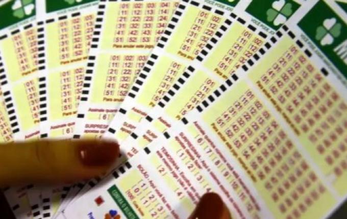 Mega-Sena acumula novamente e prêmio vai a R$ 120 milhões