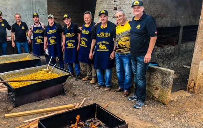 Mais de 500 pessoas participam do Risoto no Tacho da APAE