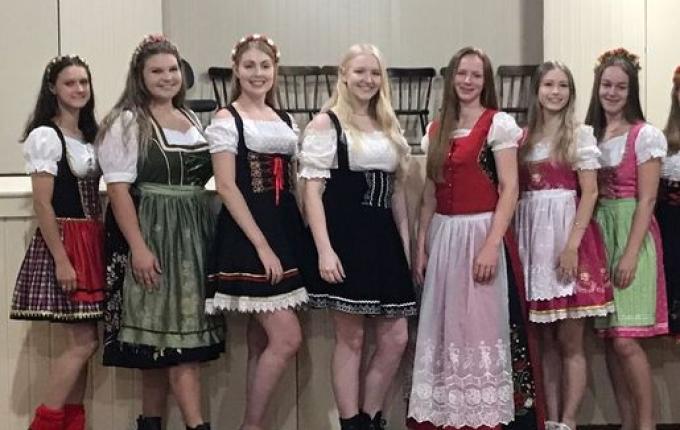 Novas soberanas da Oktoberfest serão definidas nesta segunda em Itapiranga