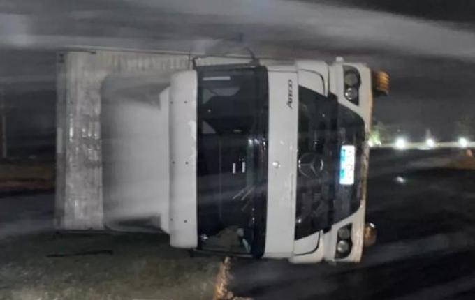 Ventania tomba caminhão na Serra de SC; velocidade do vento chegou a 157 km/h